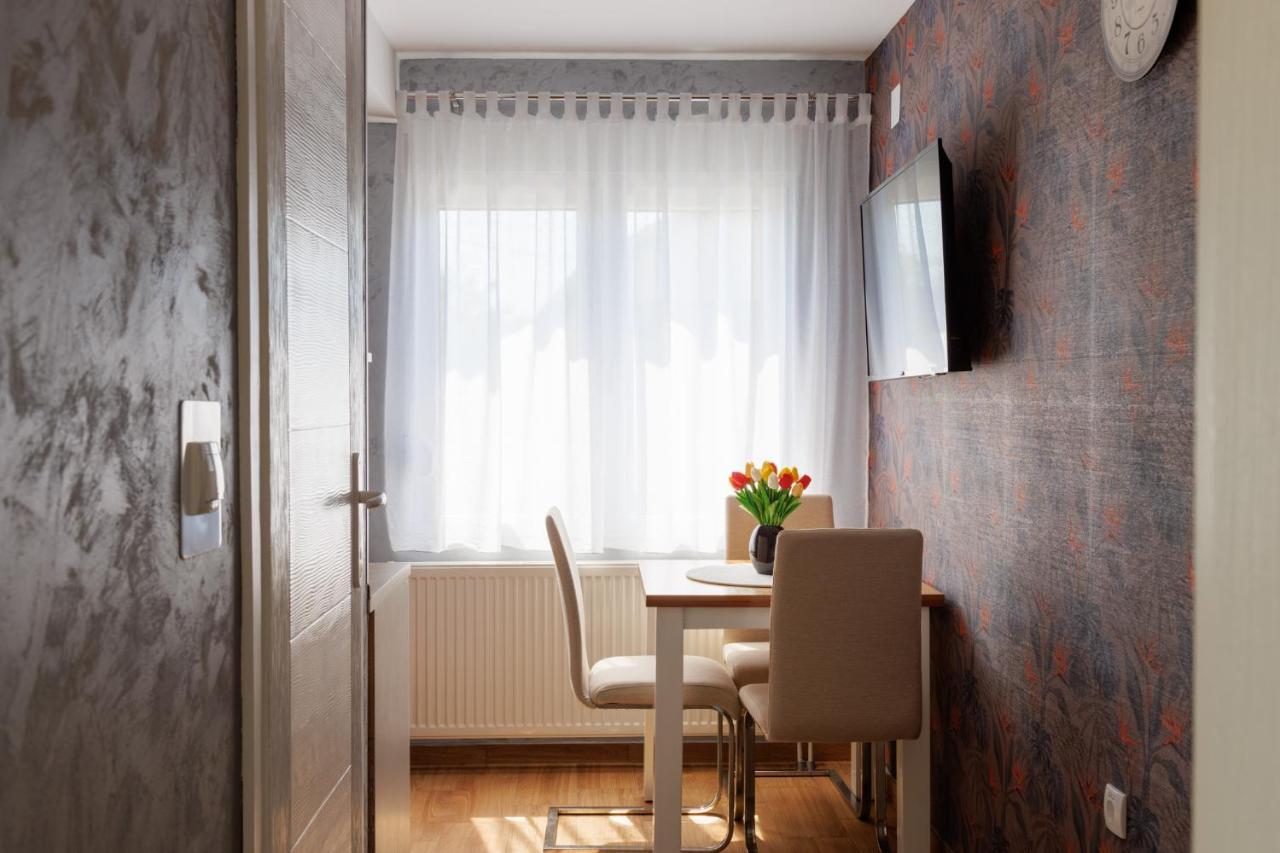 Apartmani Nina ゴルバッツ エクステリア 写真